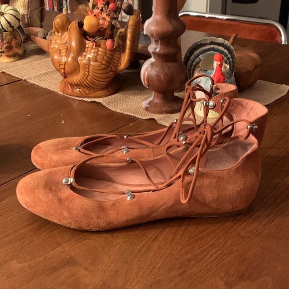 Gently worn a few times Brown Suede Ghillie style flats - Picture 2 of 7